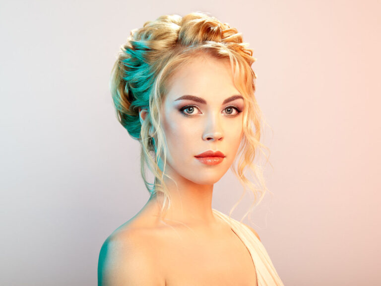 blonde girl with long and shiny curly hair 2023 11 27 05 19 00 utc